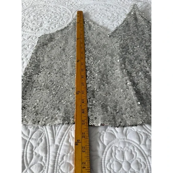 J. Crew Silver Sequin V-Neck Camisole Tank Shimmer Party Sleeveless Blouse Sz M - Picture 8 of 11